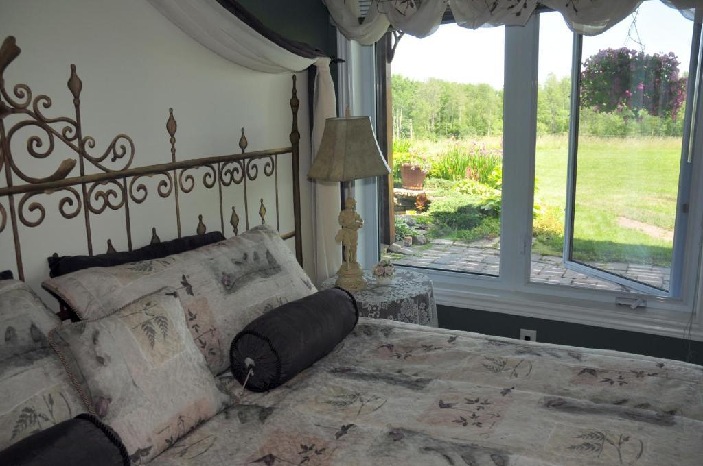 โกลเดน แพทเวย์ส รีทรีต แอนด์ บีแอนด์บี Bed & Breakfast ปีเตอร์บอร์โรว์ ห้อง รูปภาพ